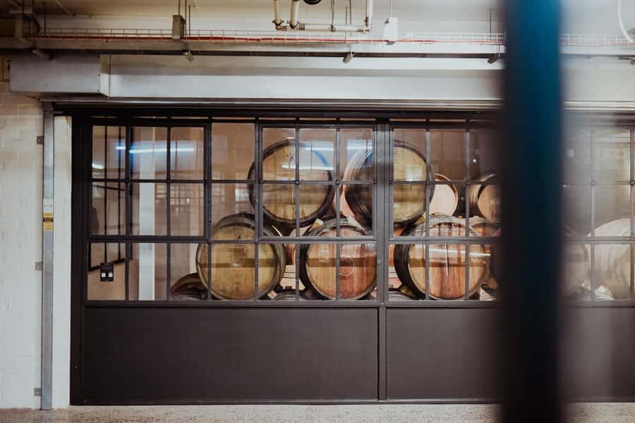 Cape Town: Urban Winery Cellar Tour & Tastings - Where you meet: Minimalist Wines (Gardens) and the right start