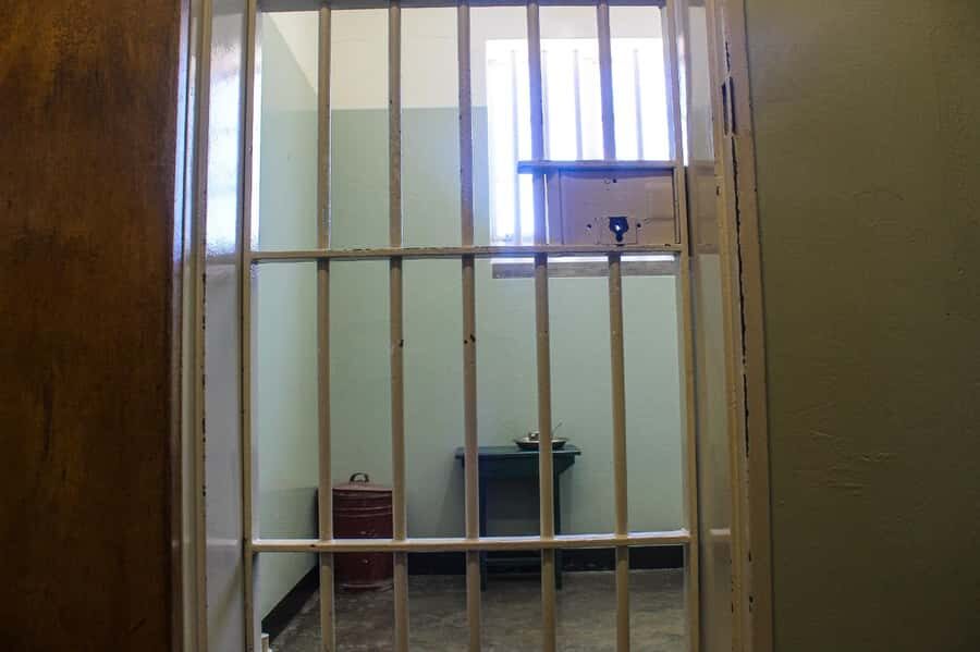 Cape Town:Robben Island Guided Tour, Skip the Ticketing Line - Robben Island in 4 hours: ferry, museum, and prison route