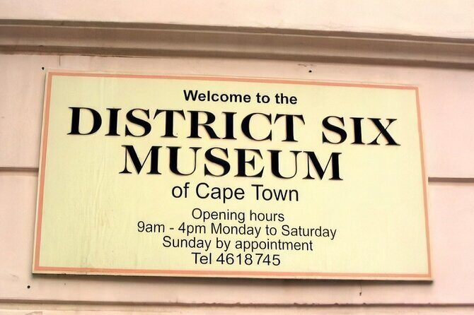 Capetown Township Private Tour - Guide quality and vehicle comfort: the difference between okay and memorable