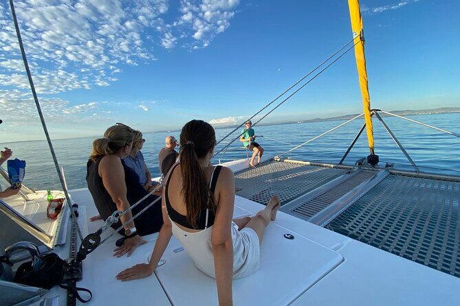 Catamaran Cruise in Cape Town - Robben Island, Blouberg, and the Twelve Apostles: What You Actually See