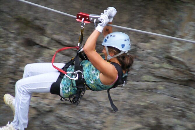 Ceres Zipline Tour - The Zipslide Taxi/BUS Ride: A Short Mountain Break Before the First Line