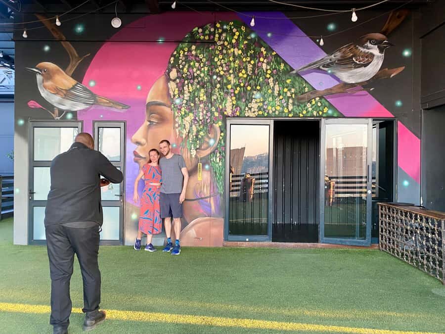 Colours of Johannesburg: A Graffiti & Street Art Tour - A short secret stop for shopping and a reset