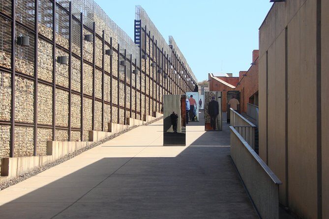 Constitution Hill And Apartheid Museum Combined - Who should book this Constitution Hill + Apartheid Museum combo?