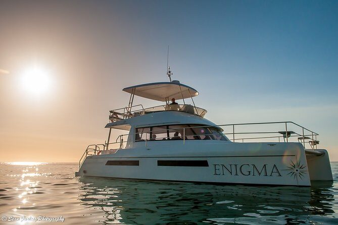 Cruise and Dine Dinner / Cape Town: Sunset Champagne Cruise and 3-Course Dinner - Cape Town Sunset Champagne Cruise From Waterfront Charters