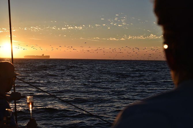 Cruise and Dine Dinner / Cape Town: Sunset Champagne Cruise and 3-Course Dinner - The Feel on Board: Music, Crew Energy, and Seating Reality