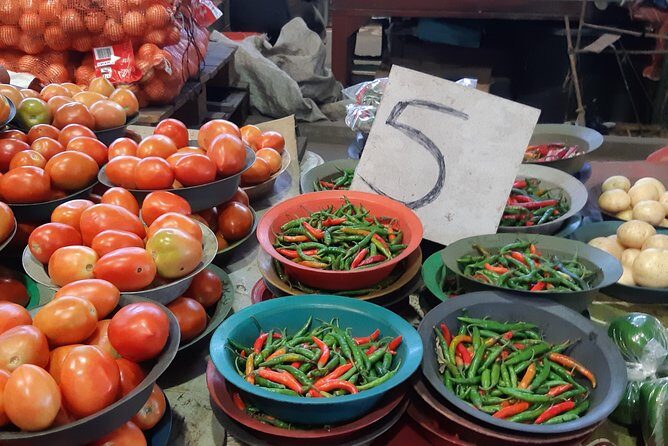 Culture Walking Tour of Durban - Stop 1: Victoria Street Market and the market circuit that shows Durban life