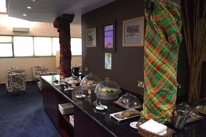 Departure VIP Lounge & Free transfer from Any Resort - VIP Lounge Access: Snacks, Brunch, and the Stocked Bar