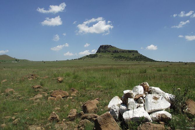 Discover Rorkes Drift on our Day Tour from Durban - Stop 1 at Rorke’s Drift: museum context, then the story on the ground