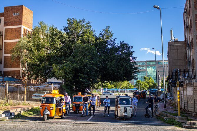 Downtown Johannesburg Tuk tuk Tour with a local lunch - Victoria Yards: an artist space with a community purpose