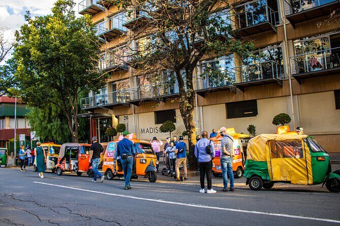 Downtown Johannesburg Tuk tuk Tour with a local lunch - Local lunch: what to verify before you go