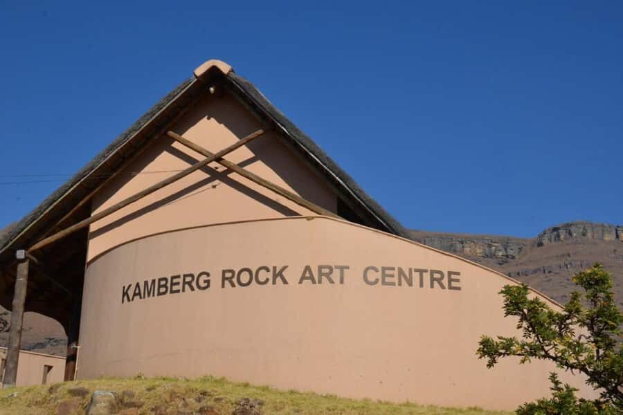 Drakensberg Kamberg Cave Art & Mandela Capture Site Day Tour - The guided cave-art visit: seeing meaning, not just pictures