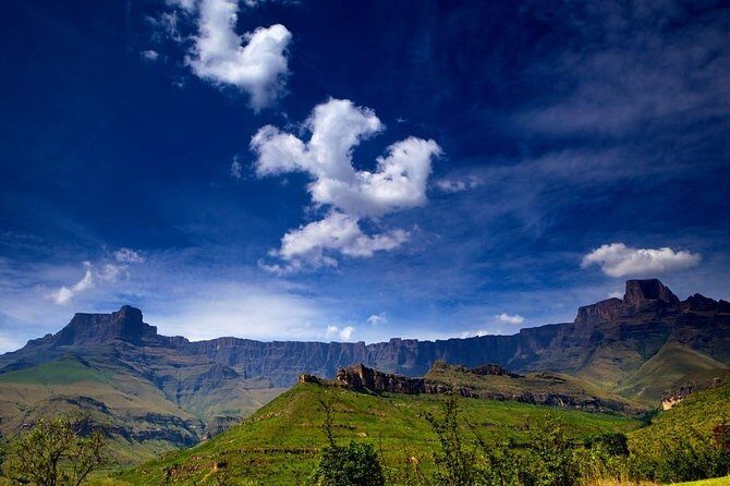 Drakensberg, Nelson Mandela Capture S & Howick Falls - 2 Day Tour from Durban - Day 1: Howick Falls and Pietermaritzburg before the Mandela site