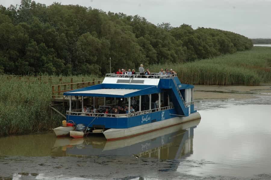 Durban: Hluhluwe Imfolozi Safari & iSimangaliso Tour - What to bring for Durban heat and long viewing days