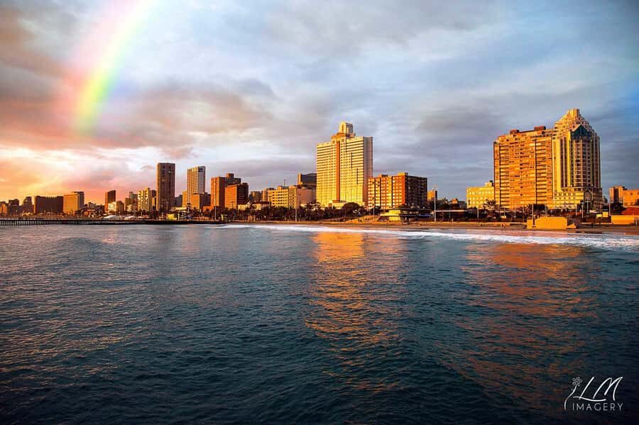 Durban: Top 10 City Sights and Walking Tour - How the 6-Hour Mix of Townships, Markets, and Sea Air Feels