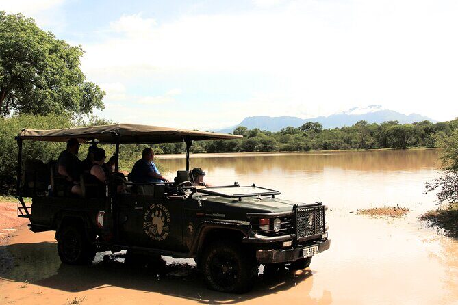 Exclusive Morning Game Drive Safari near Hoedspruit - Riding with Jakes and the All or Nothing Adventures team