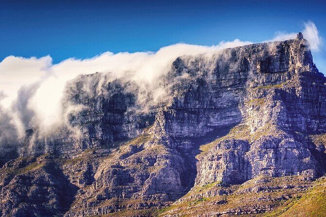 Experience views of Cape Town with Robben Island &Table Mountain full day tour - Getting picked up and the ride between sights