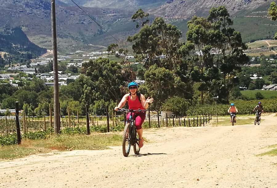 Franschhoek: E-bike Tour with Wine Tasting and Lunch - Helshoogte Pass and the valley story: riding through routes tied to 1688