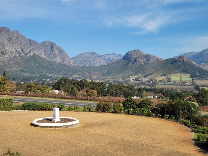 Franschhoek & Stellenbosch: Full-Day Wine Tour - Lunch in the Franschhoek valley: the break that feels planned