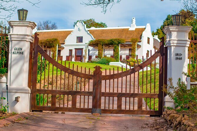 Franschhoek wine Tram & Stellenbosch Town Full day tour - Rickety Bridge by tractor: an option-rich stop