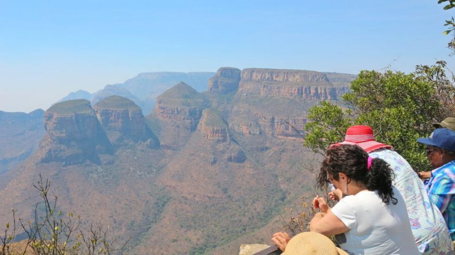 From Hazyview: Blyde River Canyon Highlight & Boat Cruise - God’s Window: Views That Can Decide How the Day Goes