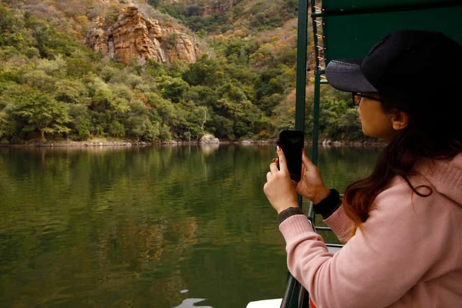 From Hoedspruit: Full Day Panorama Route Tour - Bourke’s Luck Potholes and Three Rondavels: rock shapes you can almost feel