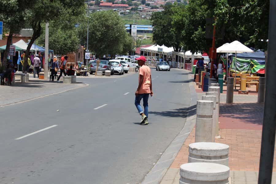 From Johannesburg: Pretoria, Soweto & Apartheid Museum Tour - Lunch break at a local restaurant: use it to reset