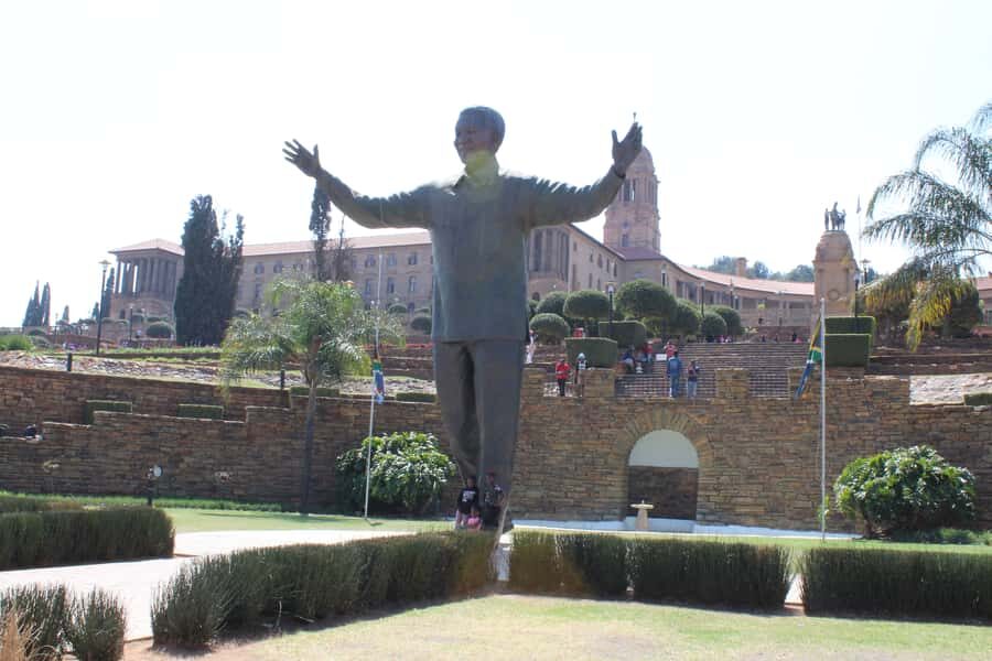 From Johannesburg: Pretoria, Soweto & Apartheid Museum Tour - How the small-group van day actually helps you