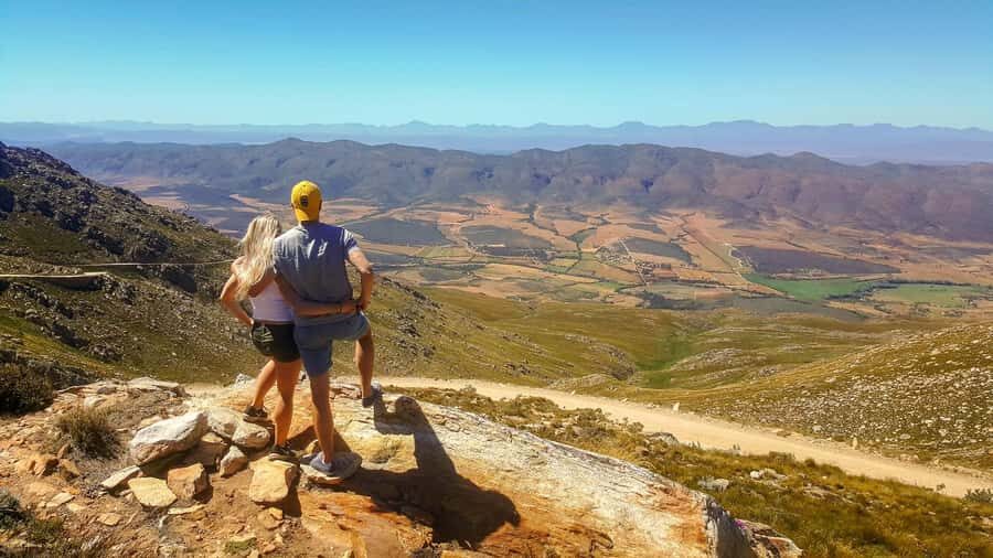 From Oudtshoorn: Full-Day Private Swartberg Mountain Tour - Swartberg Pass Walking: Fynbos, Birds You Can Spot, and Ancient Rocks