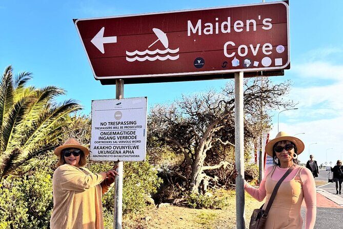 Full Day Cape Peninsula, Bo Kaap & Penguins Small Group Tour - Cape of Good Hope and Cape Point: Lighthouse Views with Two Ways Up