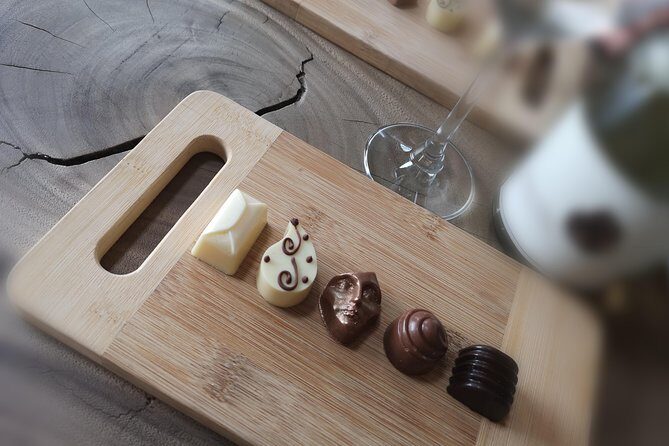 Full-Day Chocolate, Cheese, Olive and Wine Tour from Stellenbosch - Why this Stellenbosch chocolate, cheese, olive, and wine day makes sense