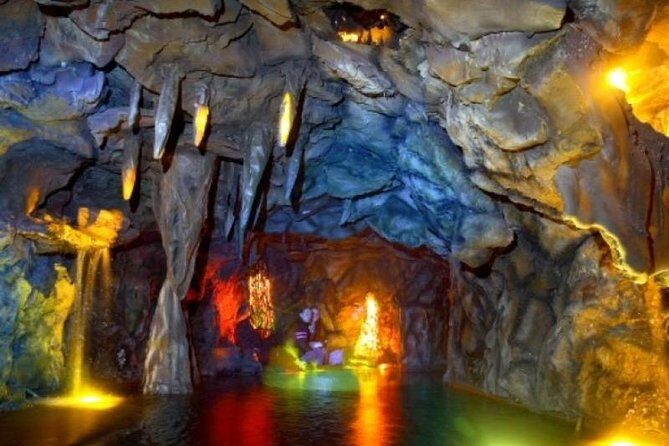 Full-Day Cradle of Humankind Guided Tour from Johannesburg or Pretoria - Price and logistics: what $215.52 buys you