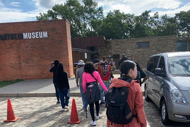 Full-Day Guided Tour of Soweto, Johannesburg and Apartheid Museum - Vilakazi Street Walk: Mandela and Desmond Tutu in the Same Neighborhood
