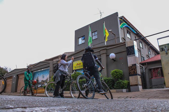 Full-day Johannesburg Bike Or Walking tour - With Transport - Bike or tuk tuk or e-scooter or walking: choosing your comfort level