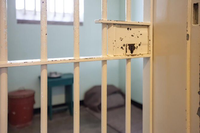 Full Day Private Robben Island & City - Robben Island Museum: ferry + prison bus tour (and why the guide matters)