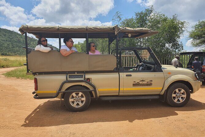 Full Day Safari from Johannesburg - Pilanesberg Nature Reserve - Lunch inside the park: a simple break that keeps the day moving