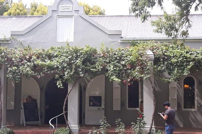 Full Day Wine Tasting in Stellenbosch, Franschoek & Paarl fees included - Stop 4 in Paarl: The Spice Route for Wine, Draft Beer, and Dark Chocolate