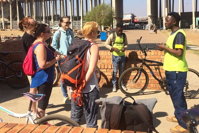 Half Day Guided Tour in Soweto - Stop 4: Mandela House on Vilakazi Street