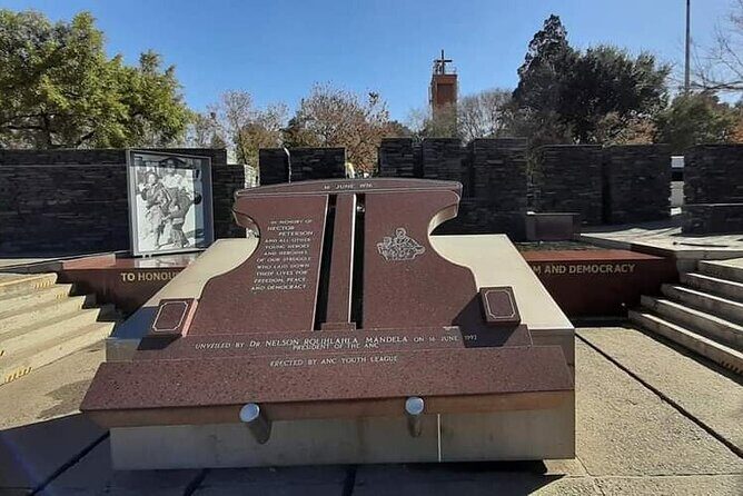 Half-Day Guided Tour of Johannesburg and Soweto Township - Who this tour fits best (and who might want something else)