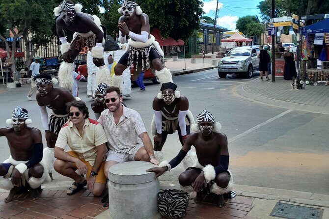Half Day Johannesurg and Soweto Guided Tour - From gold-rush relics to Maboneng’s comeback