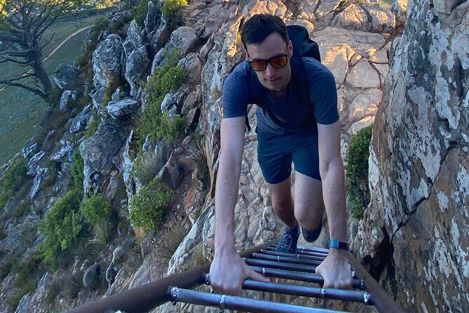Half-day Lion's Head Hike in Cape Town - The start at Cape Cove: how to get moving fast