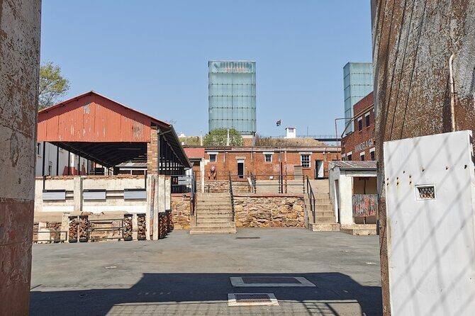 Half Day Private Tour of Johannesburg and Soweto - Parktown and The View: old neighborhood details you’ll actually remember