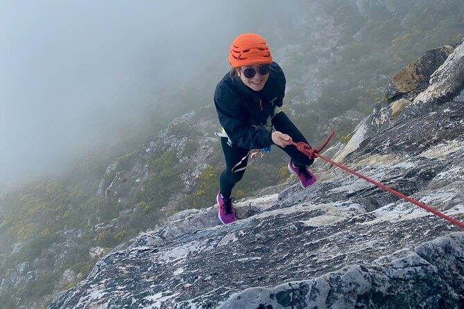 Half-Day Rock-Climbing on Table Mountain - Weather Can Change the Route Plan (And That’s Not a Failure)