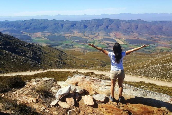 Half-Day Swartberg Pass PRIVATE Tour (including lunch & transfer - Oudtshoorn) - Morning start: pickup, transfer, and the Oudtshoorn-to-Swartberg rhythm