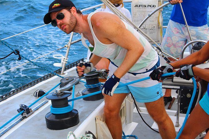 Hands on Sailing Tour in Rodney Bay St Lucia - A 3-hour plan: from safety briefing to hoisting and trimming