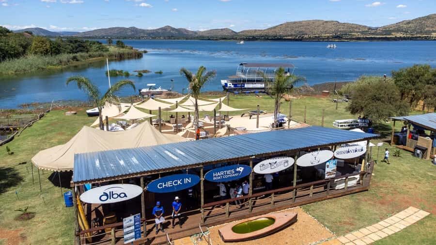 Hartbeespoort Dam: 1 Hour Cruise & Sunday Buffet Lunch - Sunday Plan at Harties Boat Company: Cruise First, Then Eat