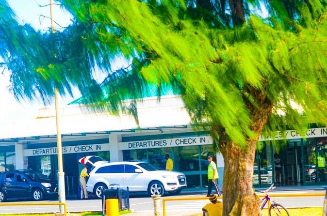 Hewanorra International Airport (UVF) Shuttle One-Way - Should You Book This Shuttle?