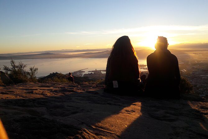 Hiking Lion's Head for sunrise, coffee & hotel Pick-up & Drop off - Price and value: is $83.83 worth it?