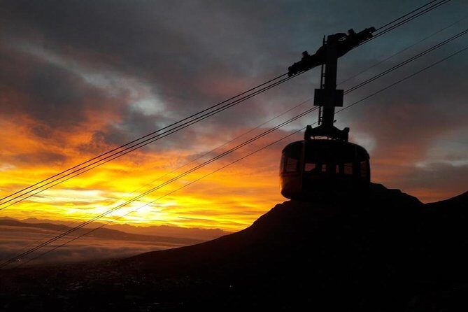 Hiking Table Mountain at sunrise Platteklip Gorge Morning Hike - Weather and cable car maintenance: planning your day