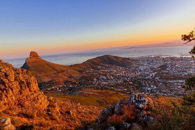 Hiking Table Mountain via India Venster Morning Hike - Guides and group size: how you avoid the solo-hike stress