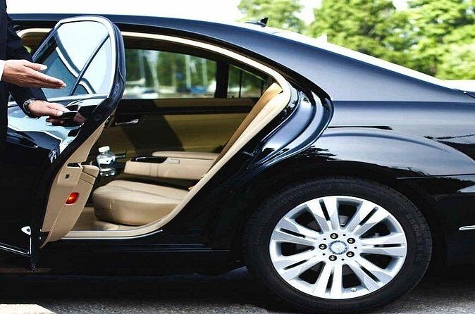 International Airport VIP Service(Expedited Arrival)& Free Transfer - No waiting - Price and value: when $95 per person makes sense